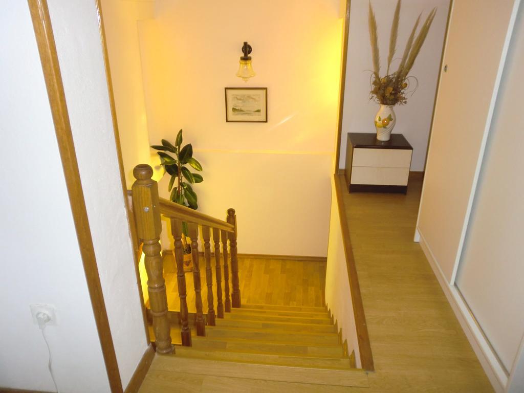 Guest House Sandra Раб Экстерьер фото