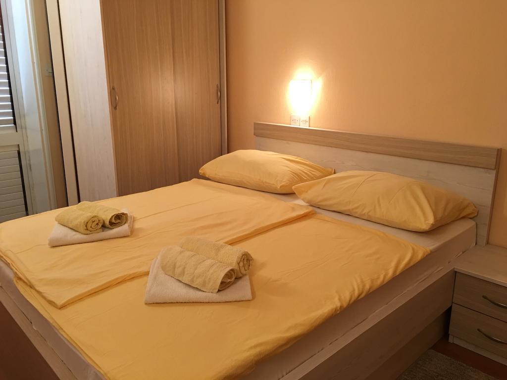 Guest House Sandra Раб Экстерьер фото