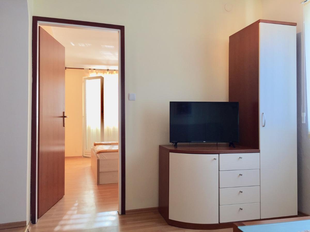 Guest House Sandra Раб Экстерьер фото