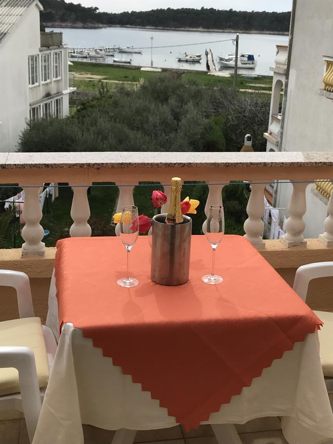 Guest House Sandra Раб Экстерьер фото